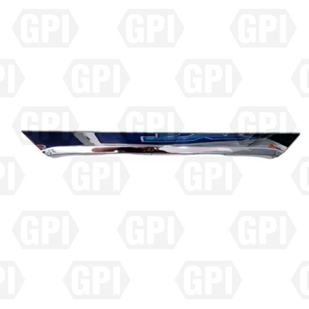 Moldura De Parachoque Trasero Toyota Corolla 2015 2018